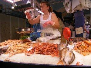 Explore Costa Brava, Foodies, Peixeteria Sarah in Sant Feliu de Guixols - a great place for foodies in Catalonia