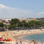 The main beach in Sant Feliu de Guixols, home to our luxury vacation apartment for 4, Marona