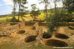 Fabulous Ullestret, a day trip from our luxury holiday rentals in Sant Feliu de Guixoils