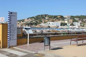 ...you see the entrance to the Marina (Nautic Vell)