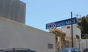 Eldorado Mar is on the West end of Sant Feliu harbour