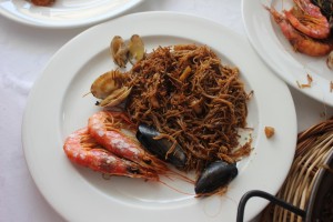 ...or "fideua" (fidewa"), savoury vermicelli with seafood